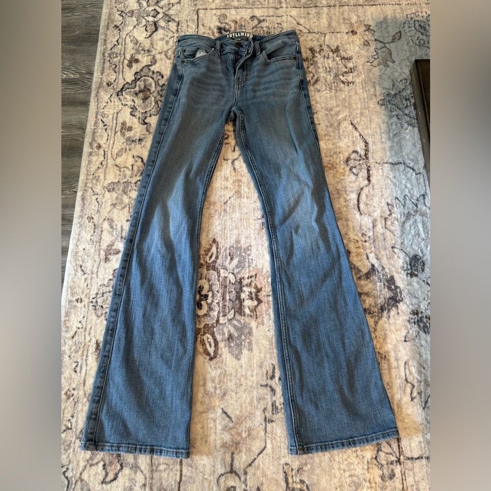 Idyllwind Blue Boot Cut Jeans with Classic Style